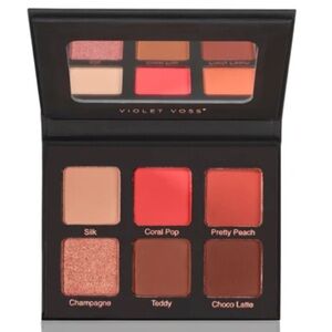 Violet Voss Coral Pop eyeshadow pallet.
